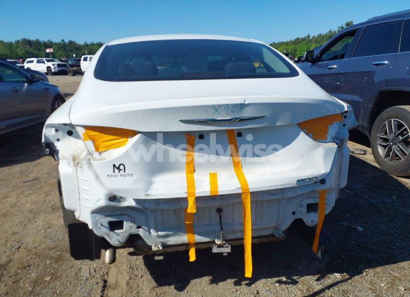 Photo 6 of 2015 Chrysler 200 LIMITED (VIN 1C3CCCAB7FN657092)