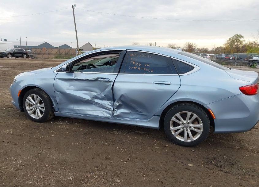 Photo 14 of 2015 Chrysler 200 LIMITED (VIN 1C3CCCAB7FN659067)