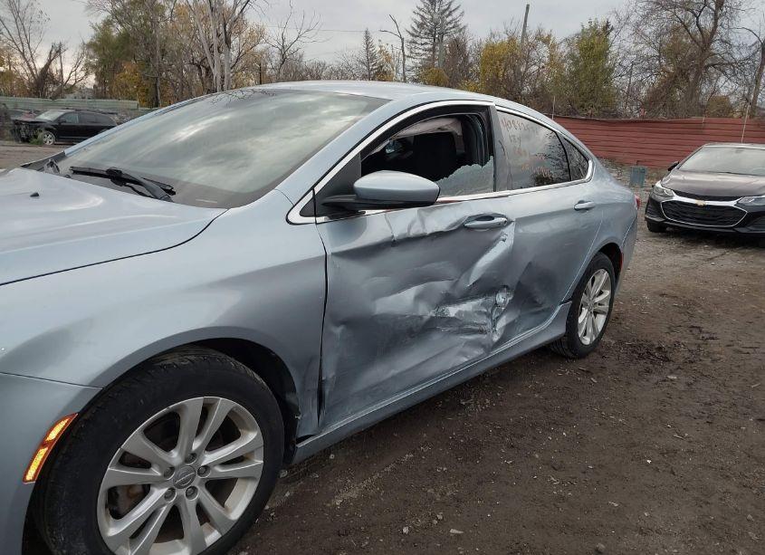 Photo 6 of 2015 Chrysler 200 LIMITED (VIN 1C3CCCAB7FN659067)