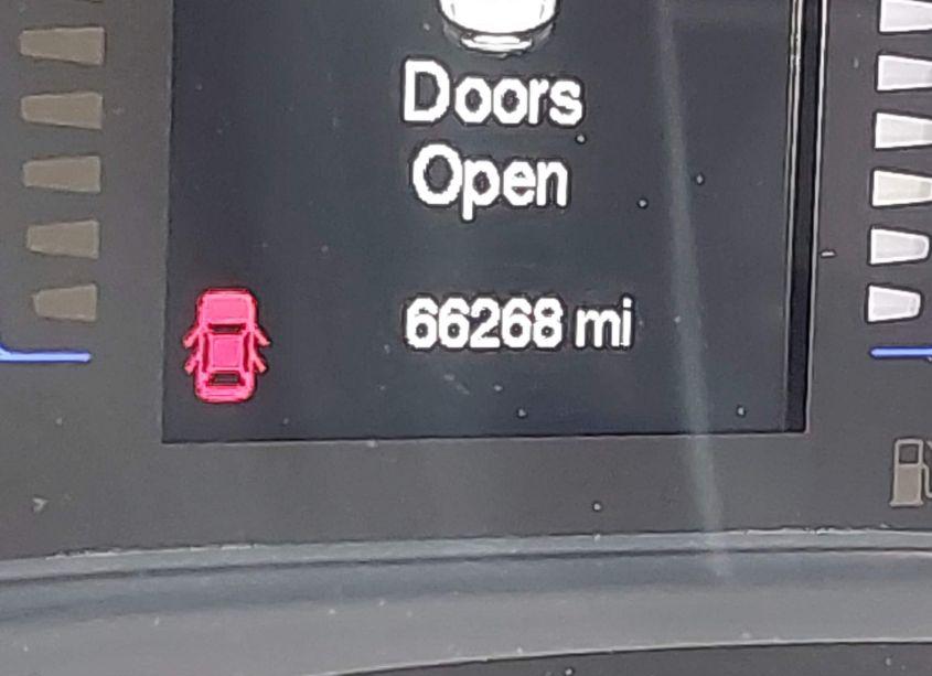 Photo 7 of 2015 Chrysler 200 LIMITED (VIN 1C3CCCAB7FN659067)