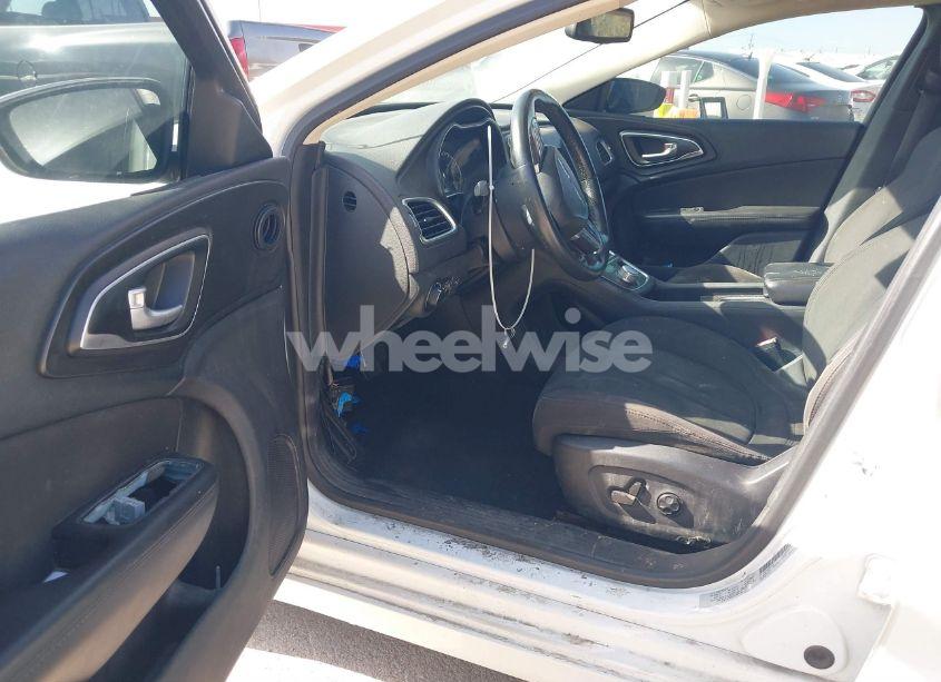 Photo 5 of 2015 Chrysler 200 LIMITED (VIN 1C3CCCAB7FN675172)