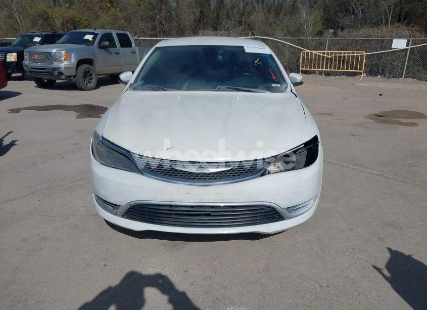 Photo 6 of 2015 Chrysler 200 LIMITED (VIN 1C3CCCAB7FN675172)