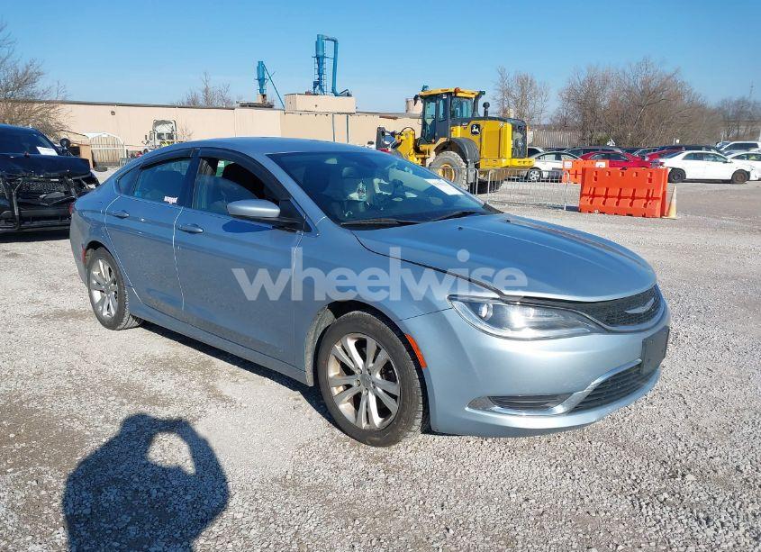 2015 Chrysler 200 LIMITED (VIN 1C3CCCAB7FN715508) main photo