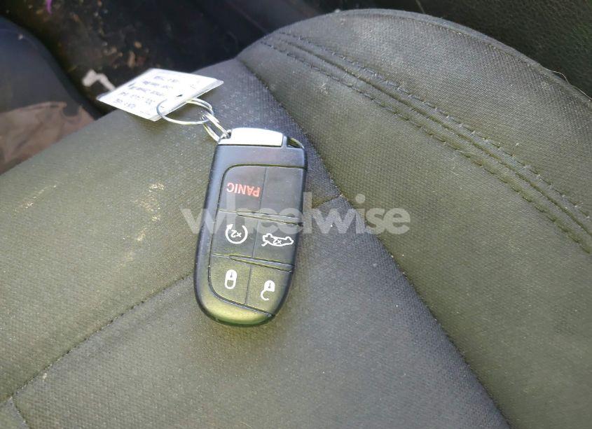 Photo 11 of 2015 Chrysler 200 LIMITED (VIN 1C3CCCAB7FN715508)