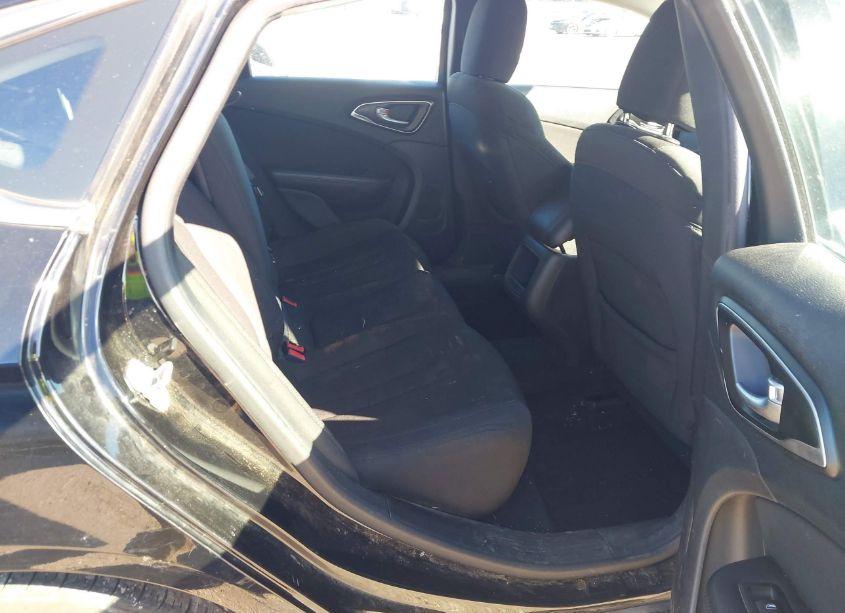 Photo 8 of 2015 Chrysler 200 LIMITED (VIN 1C3CCCAB7FN715833)