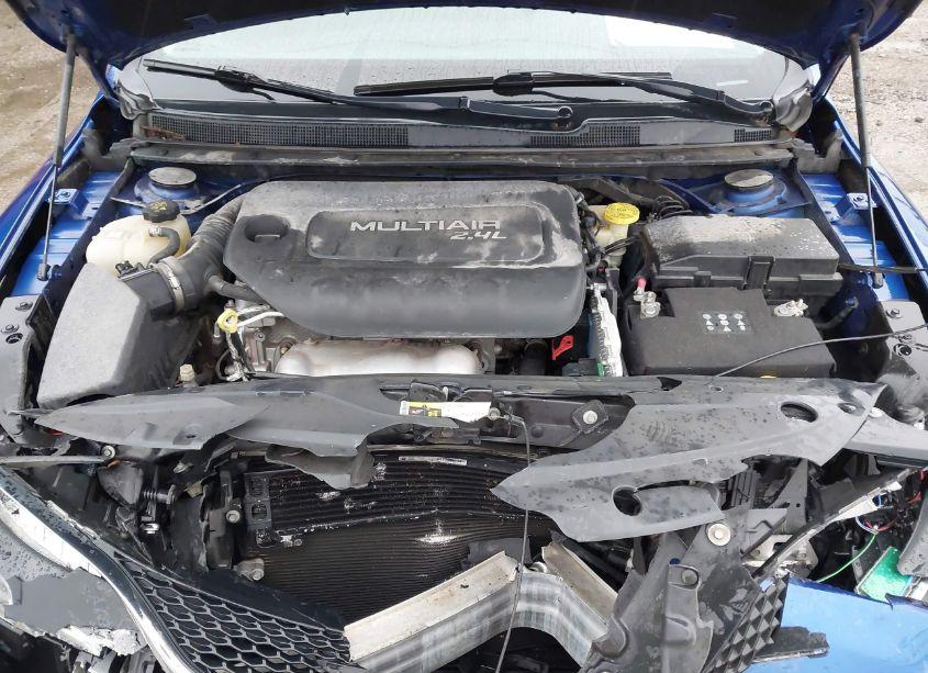 Photo 10 of 2015 Chrysler 200 LIMITED (VIN 1C3CCCAB7FN724497)