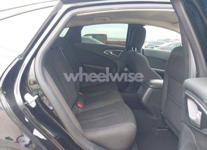 Photo 8 of 2015 Chrysler 200 LIMITED (VIN 1C3CCCAB7FN738285)