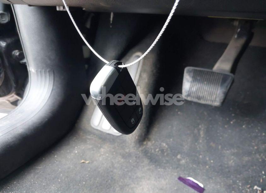 Photo 11 of 2015 Chrysler 200 LIMITED (VIN 1C3CCCAB7FN738898)