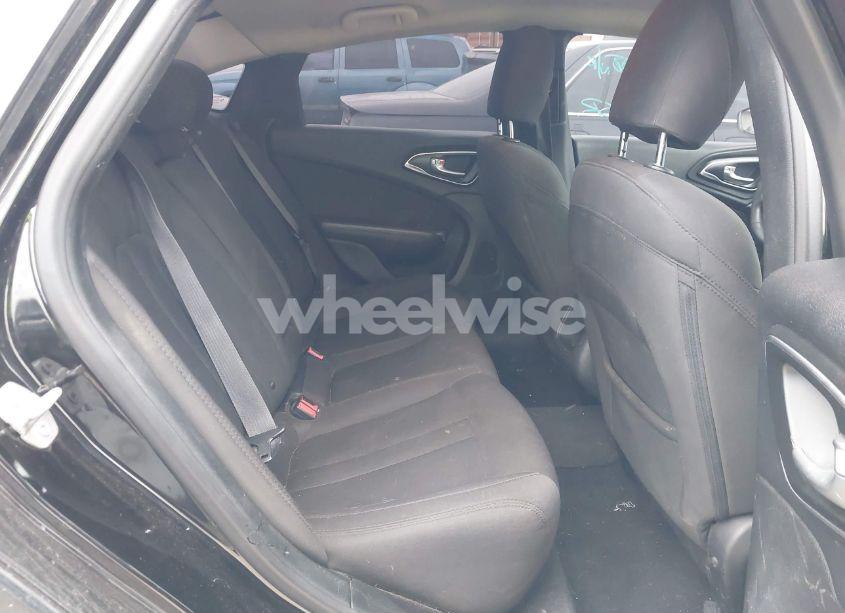 Photo 8 of 2015 Chrysler 200 LIMITED (VIN 1C3CCCAB7FN738898)