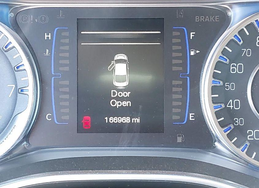 Photo 15 of 2015 Chrysler 200 LIMITED (VIN 1C3CCCAB7FN748833)