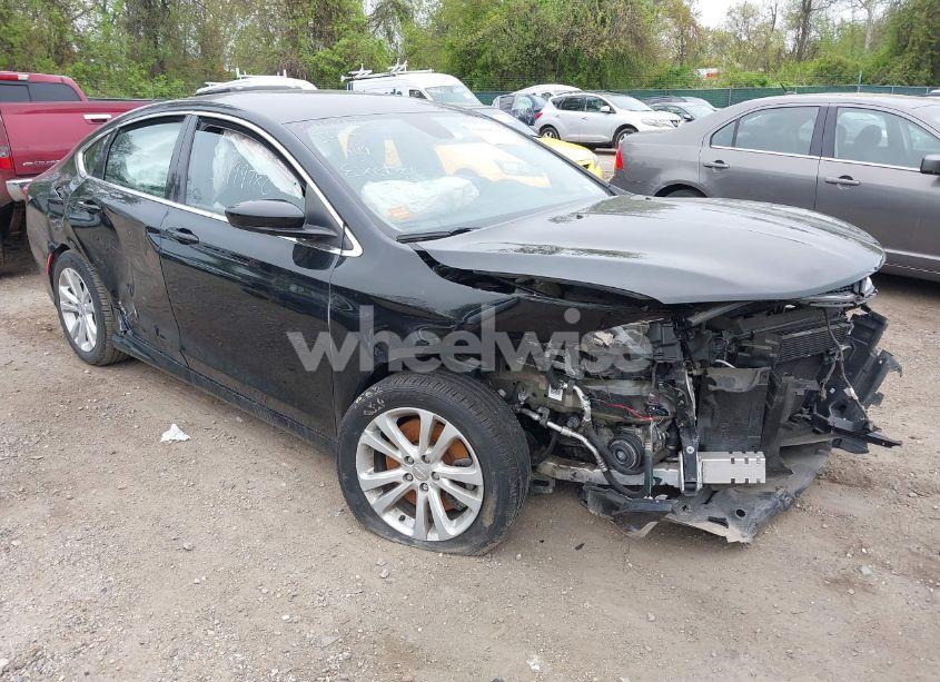 2015 Chrysler 200 LIMITED (VIN 1C3CCCAB7FN758391) main photo