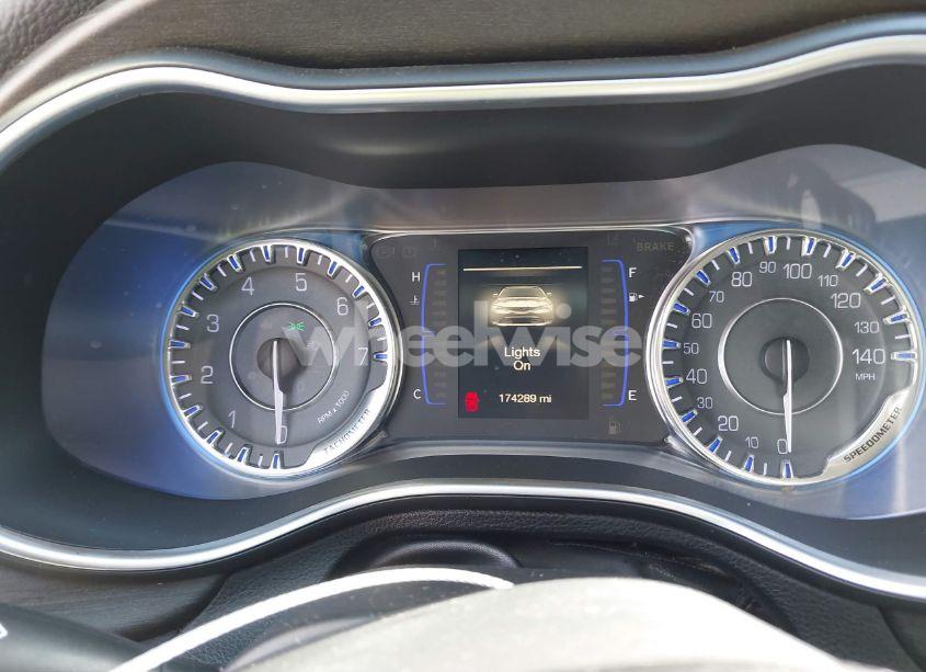 Photo 7 of 2016 Chrysler 200 LIMITED (VIN 1C3CCCAB7GN122054)