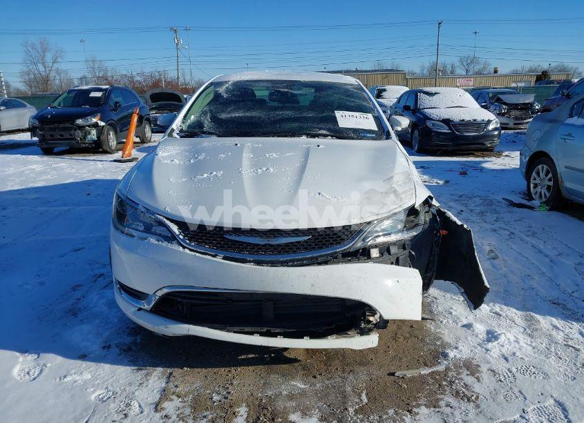 Photo 6 of 2016 Chrysler 200 LIMITED (VIN 1C3CCCAB7GN123379)