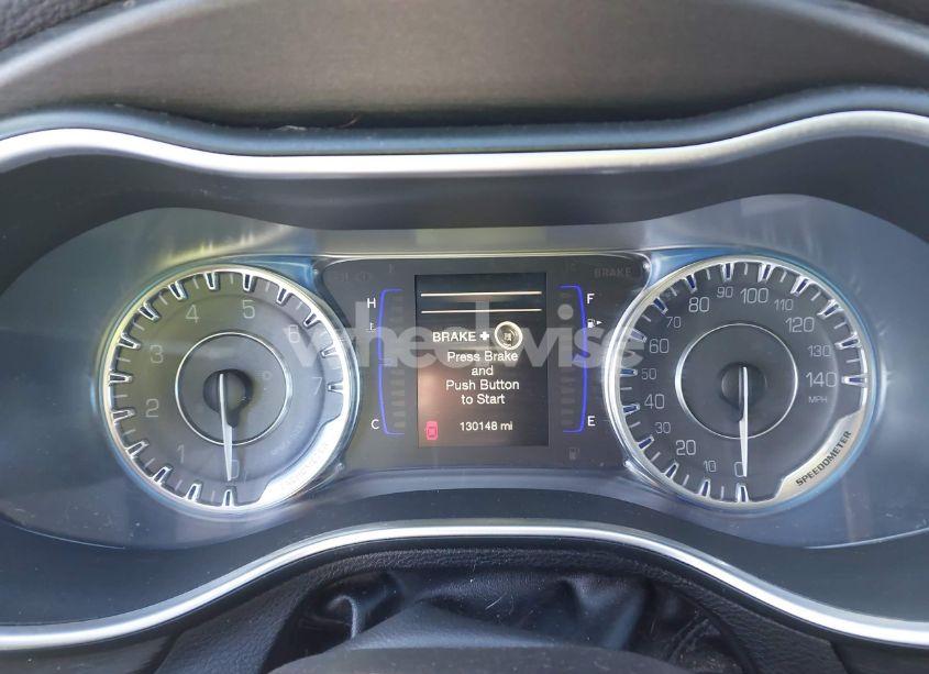 Photo 7 of 2016 Chrysler 200 LIMITED (VIN 1C3CCCAB7GN123379)