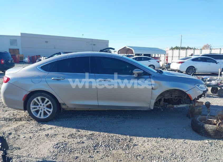 Photo 13 of 2016 Chrysler 200 LIMITED (VIN 1C3CCCAB7GN144054)