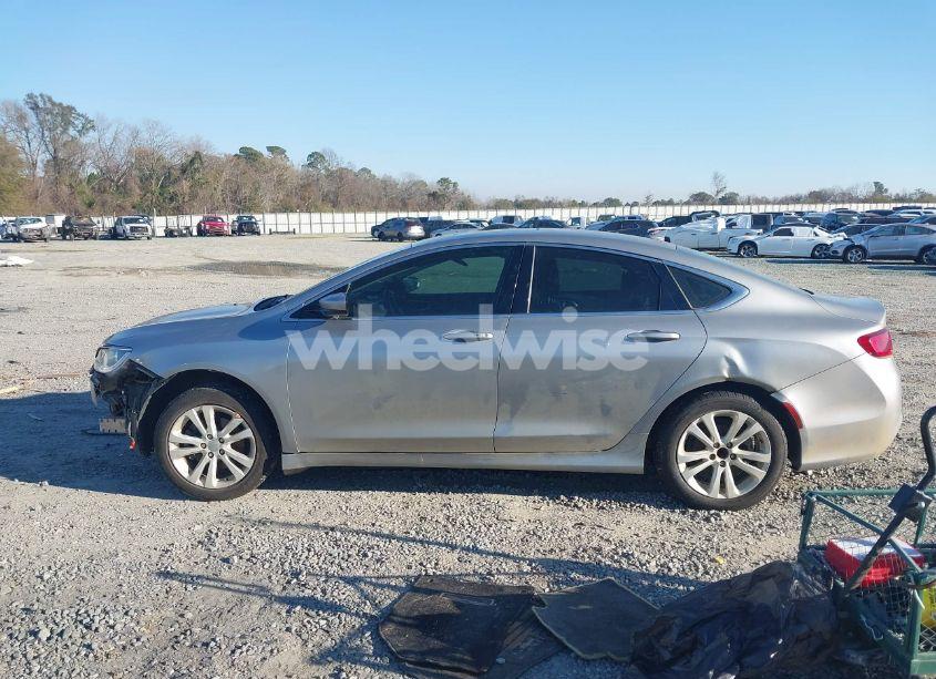 Photo 14 of 2016 Chrysler 200 LIMITED (VIN 1C3CCCAB7GN144054)