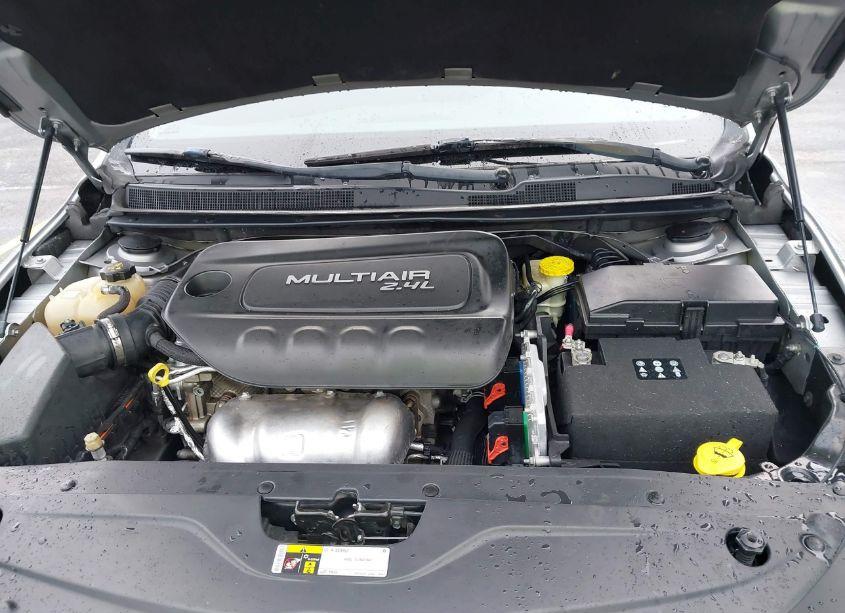 Photo 10 of 2016 Chrysler 200 LIMITED (VIN 1C3CCCAB7GN144796)