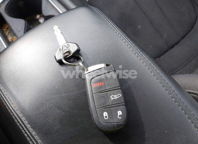Photo 11 of 2016 Chrysler 200 LIMITED (VIN 1C3CCCAB7GN145883)