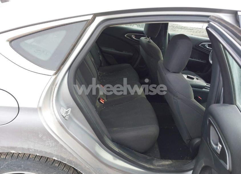 Photo 8 of 2016 Chrysler 200 LIMITED (VIN 1C3CCCAB7GN145883)