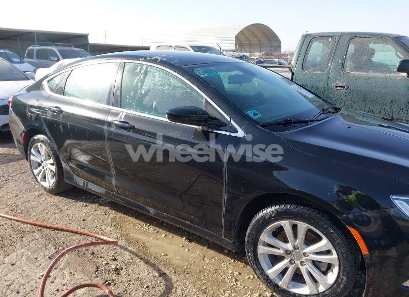 Photo 13 of 2016 Chrysler 200 LIMITED (VIN 1C3CCCAB7GN157631)