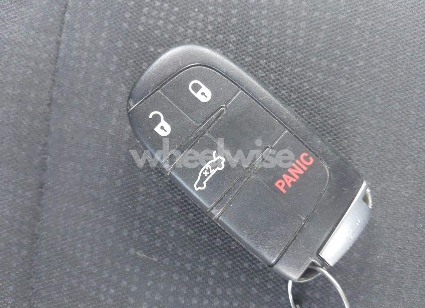 Photo 11 of 2016 Chrysler 200 LIMITED (VIN 1C3CCCAB7GN159881)