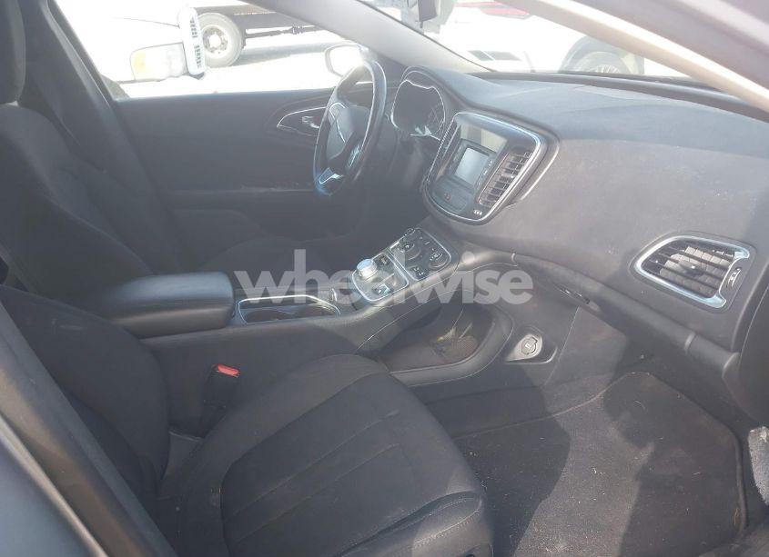 Photo 5 of 2016 Chrysler 200 LIMITED (VIN 1C3CCCAB7GN159881)