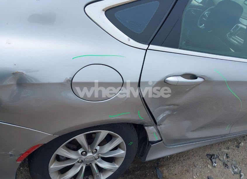 Photo 14 of 2015 Chrysler 200 LIMITED (VIN 1C3CCCAB8FN534790)