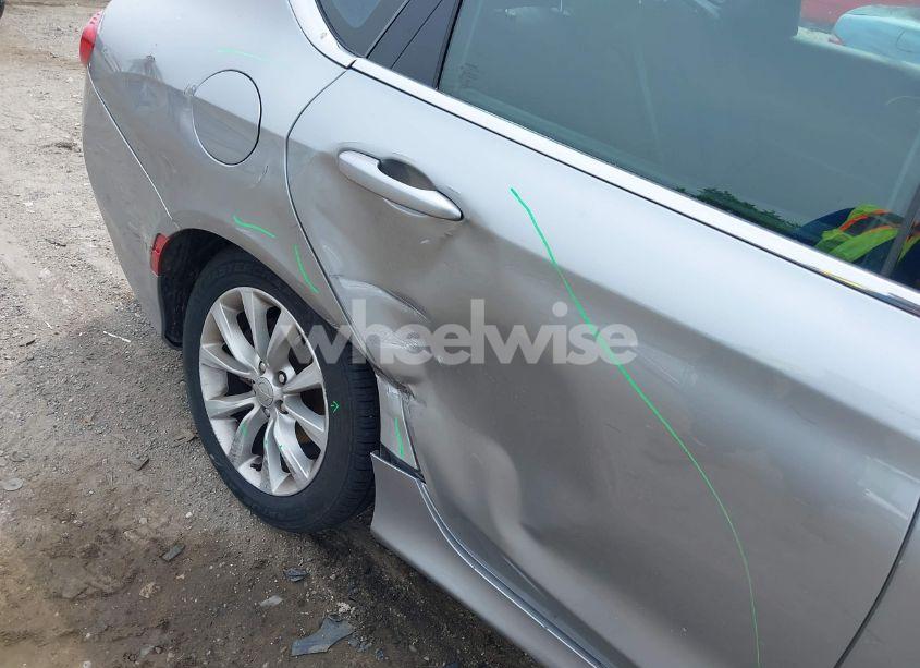 Photo 16 of 2015 Chrysler 200 LIMITED (VIN 1C3CCCAB8FN534790)