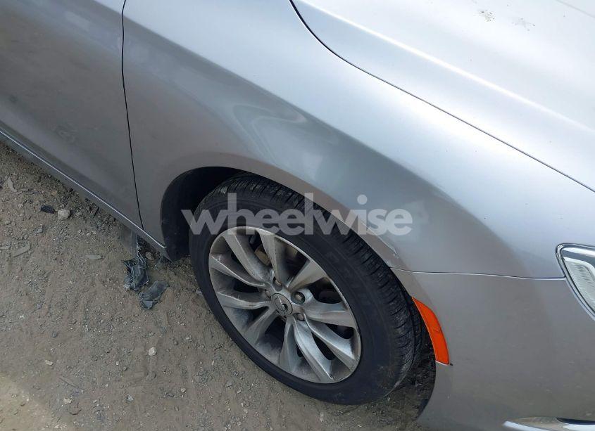 Photo 17 of 2015 Chrysler 200 LIMITED (VIN 1C3CCCAB8FN534790)