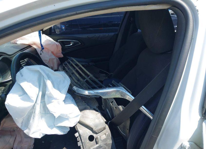 Photo 12 of 2015 Chrysler 200 LIMITED (VIN 1C3CCCAB8FN536877)