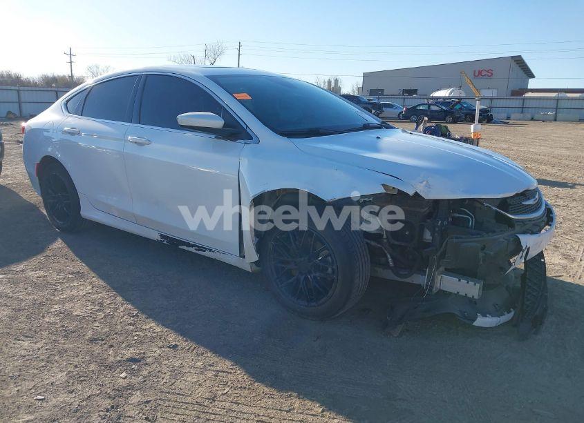 2015 Chrysler 200 LIMITED (VIN 1C3CCCAB8FN538189) main photo