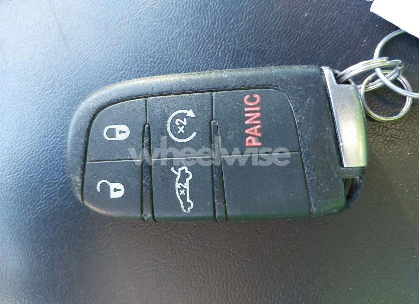 Photo 11 of 2015 Chrysler 200 LIMITED (VIN 1C3CCCAB8FN538189)