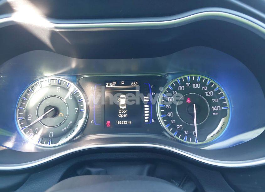 Photo 7 of 2015 Chrysler 200 LIMITED (VIN 1C3CCCAB8FN538189)