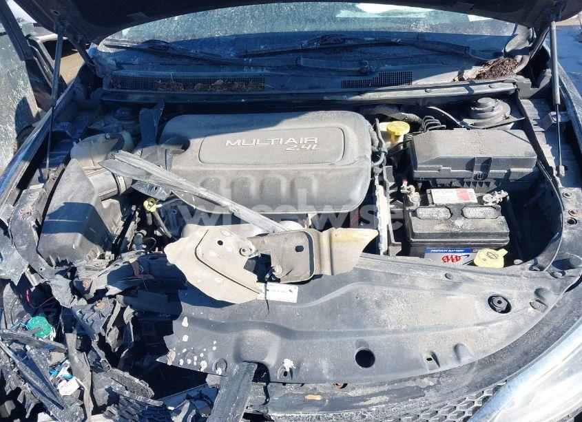 Photo 10 of 2015 Chrysler 200 LIMITED (VIN 1C3CCCAB8FN546311)