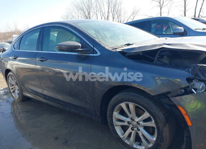 Photo 13 of 2015 Chrysler 200 LIMITED (VIN 1C3CCCAB8FN546311)
