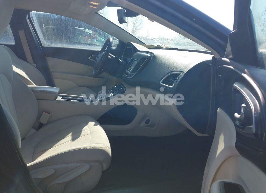 Photo 5 of 2015 Chrysler 200 LIMITED (VIN 1C3CCCAB8FN546311)