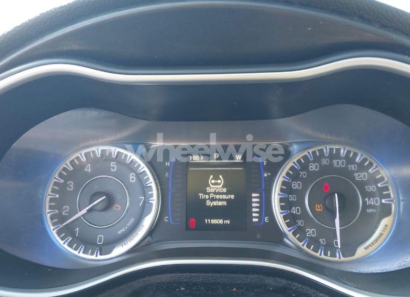 Photo 7 of 2015 Chrysler 200 LIMITED (VIN 1C3CCCAB8FN546311)