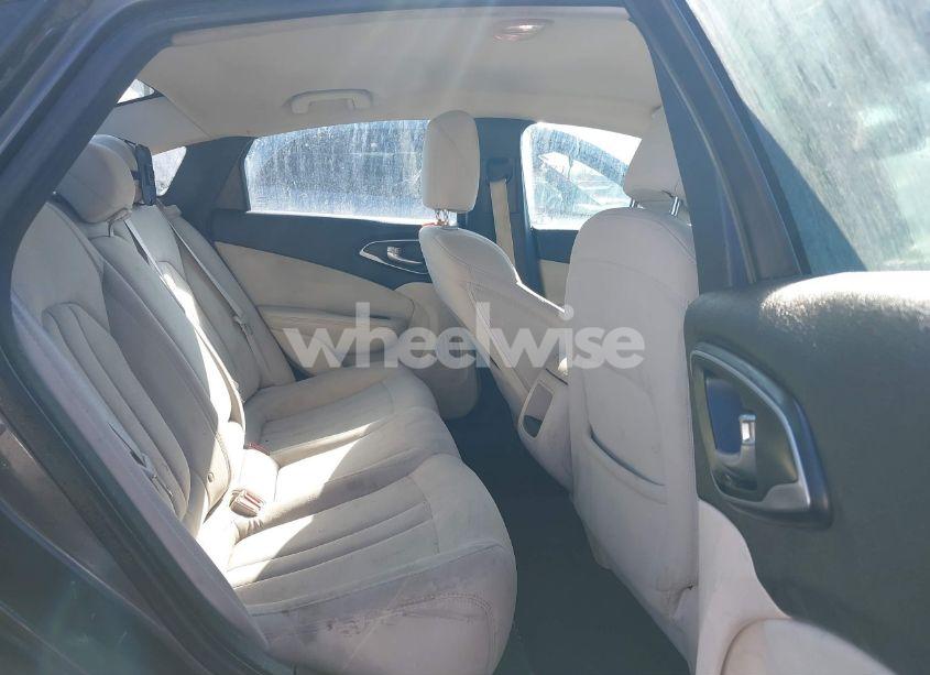 Photo 8 of 2015 Chrysler 200 LIMITED (VIN 1C3CCCAB8FN546311)