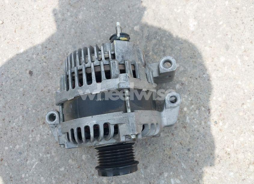 Photo 12 of 2015 Chrysler 200 LIMITED (VIN 1C3CCCAB8FN555591)