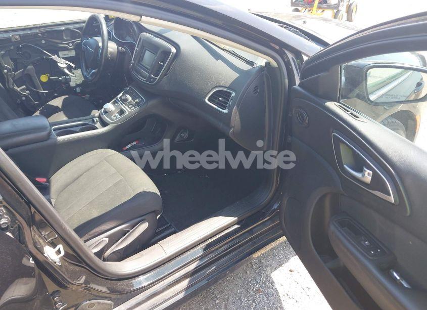 Photo 5 of 2015 Chrysler 200 LIMITED (VIN 1C3CCCAB8FN558877)