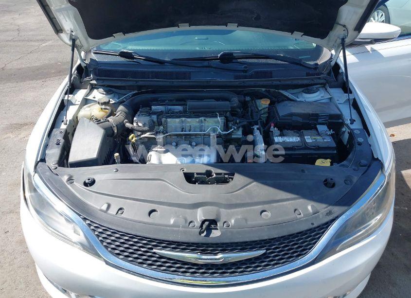Photo 10 of 2015 Chrysler 200 LIMITED (VIN 1C3CCCAB8FN574366)