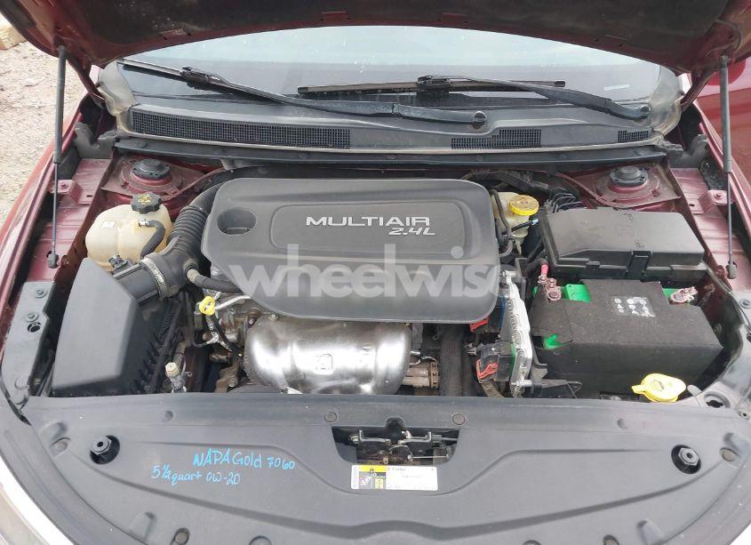 Photo 10 of 2015 Chrysler 200 LIMITED (VIN 1C3CCCAB8FN575131)