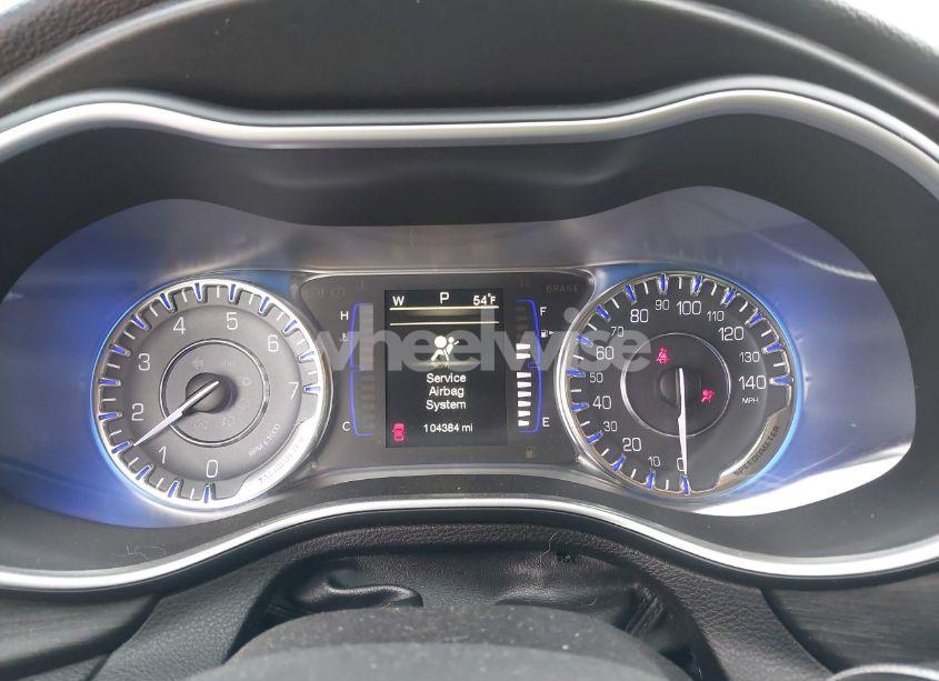 Photo 7 of 2015 Chrysler 200 LIMITED (VIN 1C3CCCAB8FN575131)