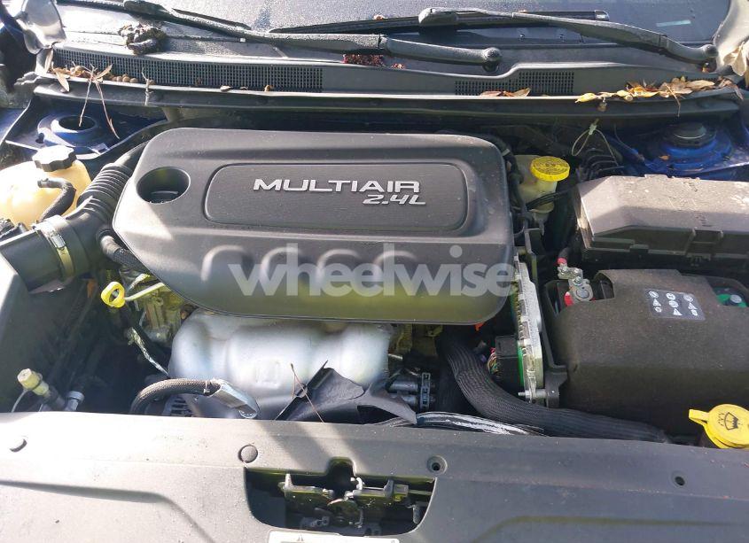 Photo 10 of 2015 Chrysler 200 LIMITED (VIN 1C3CCCAB8FN624439)