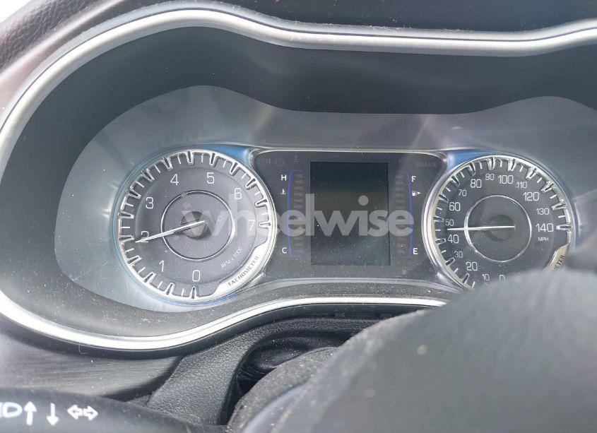 Photo 7 of 2015 Chrysler 200 LIMITED (VIN 1C3CCCAB8FN624439)