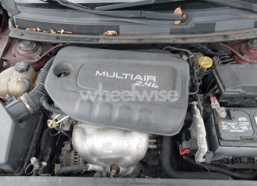 Photo 10 of 2015 Chrysler 200 LIMITED (VIN 1C3CCCAB8FN631553)