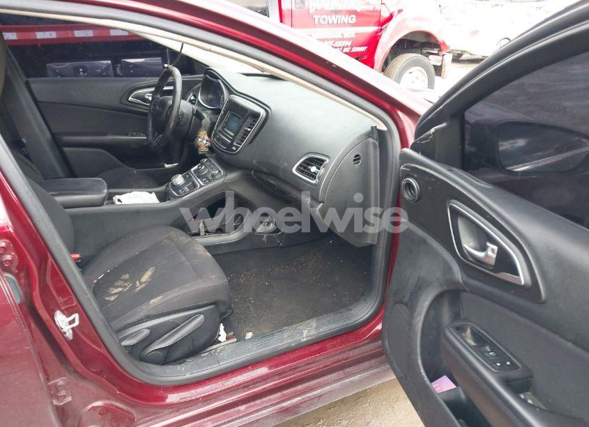 Photo 5 of 2015 Chrysler 200 LIMITED (VIN 1C3CCCAB8FN631553)