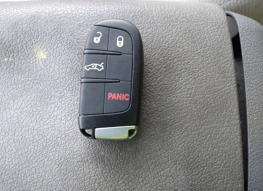 Photo 11 of 2015 Chrysler 200 LIMITED (VIN 1C3CCCAB8FN632945)