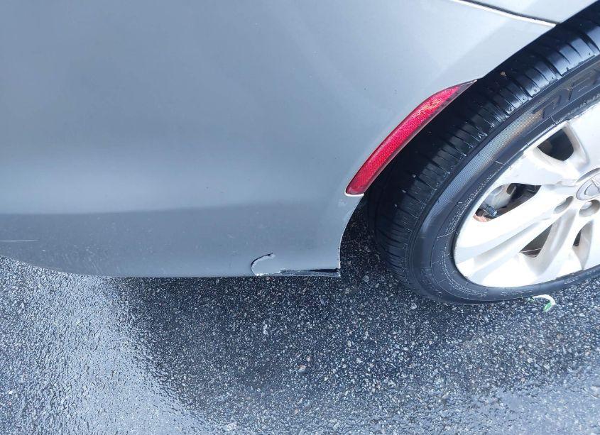 Photo 13 of 2015 Chrysler 200 LIMITED (VIN 1C3CCCAB8FN632945)