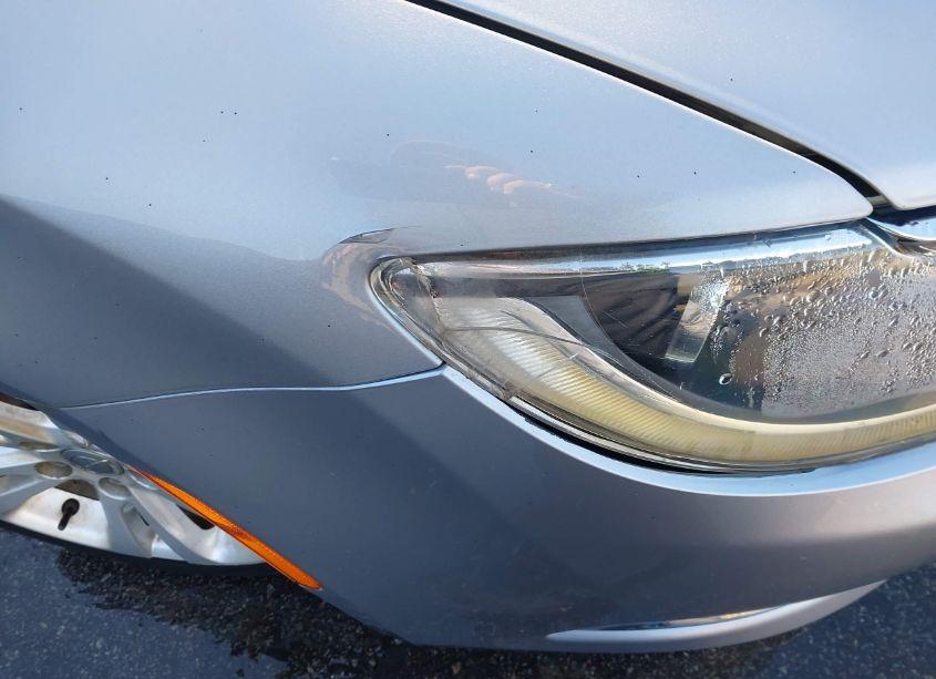 Photo 14 of 2015 Chrysler 200 LIMITED (VIN 1C3CCCAB8FN632945)